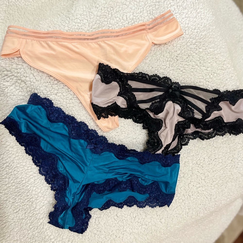 NWT Victoria’s Secret panties. Size Large